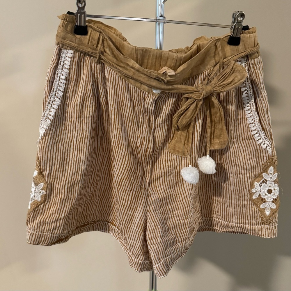 Chloe Laetitia yellow striped high waisted shorts embroidered M/L like new